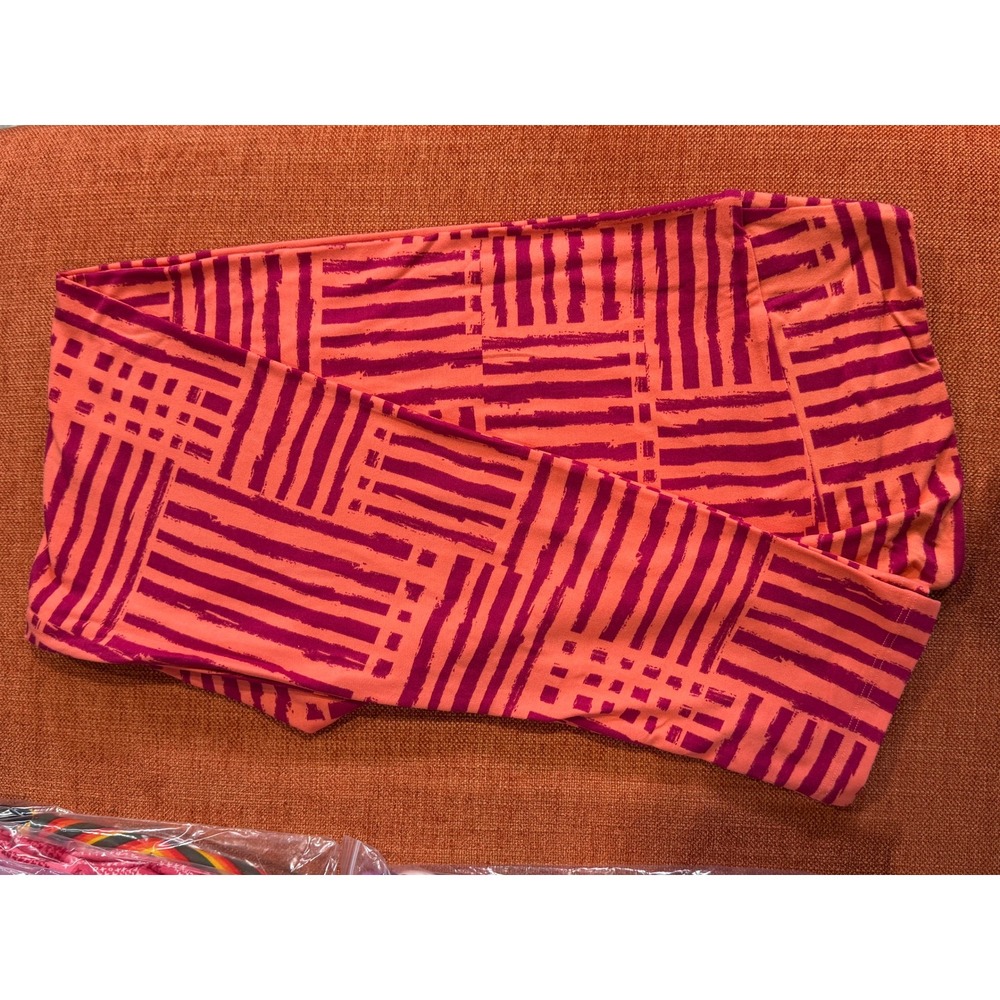 LuLaRoe Leggings Women TC Orange Magenta NWT Geometric Stripe Tall & Curvy 12-18